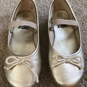 zoe & zac - metallic gold flat - size 10 1/2